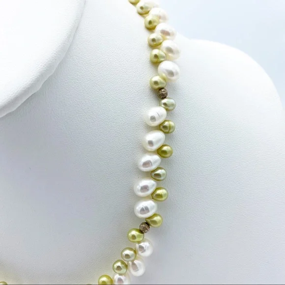 Vintage Light Green Pearls & White Pearls Sterling Silver Clasp Collar Necklace - Picture 10 of 13
